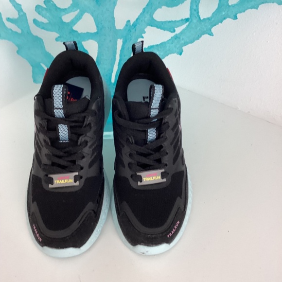 REDUCED NWT LEVI’S Women’s Black and Blue trail running shoes Sz 6.5 - Picture 5 of 11